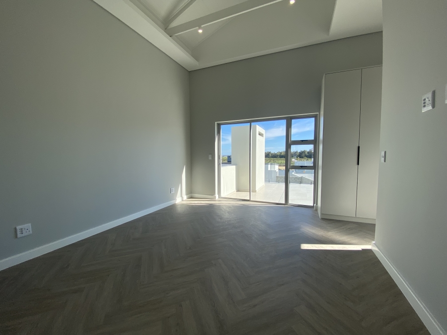 4 Bedroom Property for Sale in Sandown Western Cape